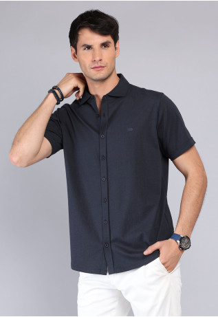 Polera Lisa Abotonada Arrow